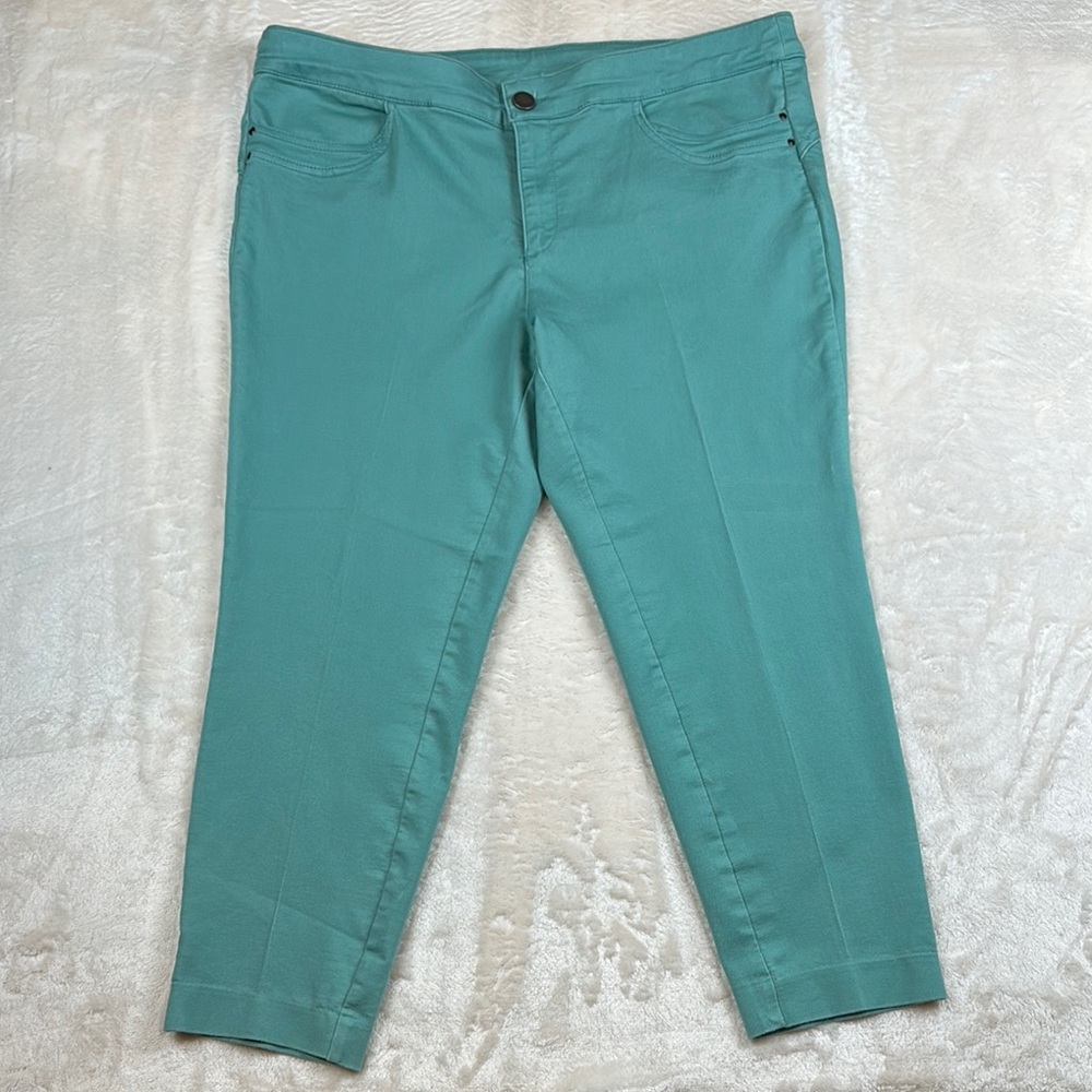 Christopher & Banks Green Ankle Cropped Jeans